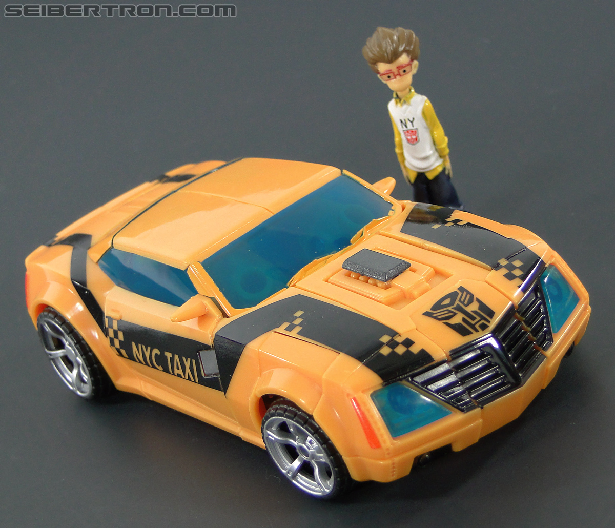Transformers Prime: First Edition Bumblebee (NYCC) (Image #98 of 185)