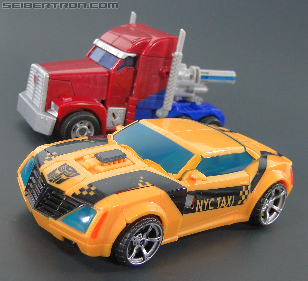 Transformers Prime: First Edition Bumblebee (NYCC) (Image #106 of 185)