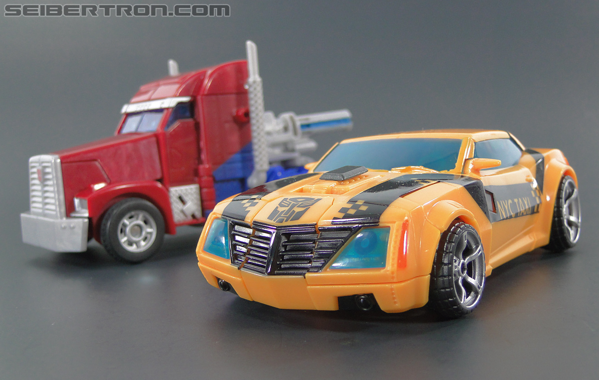 Transformers Prime: First Edition Bumblebee (NYCC) (Image #107 of 185)
