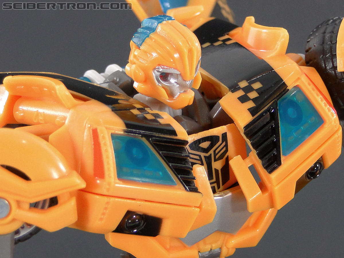Transformers Prime: First Edition Bumblebee (NYCC) (Image #123 of 185)