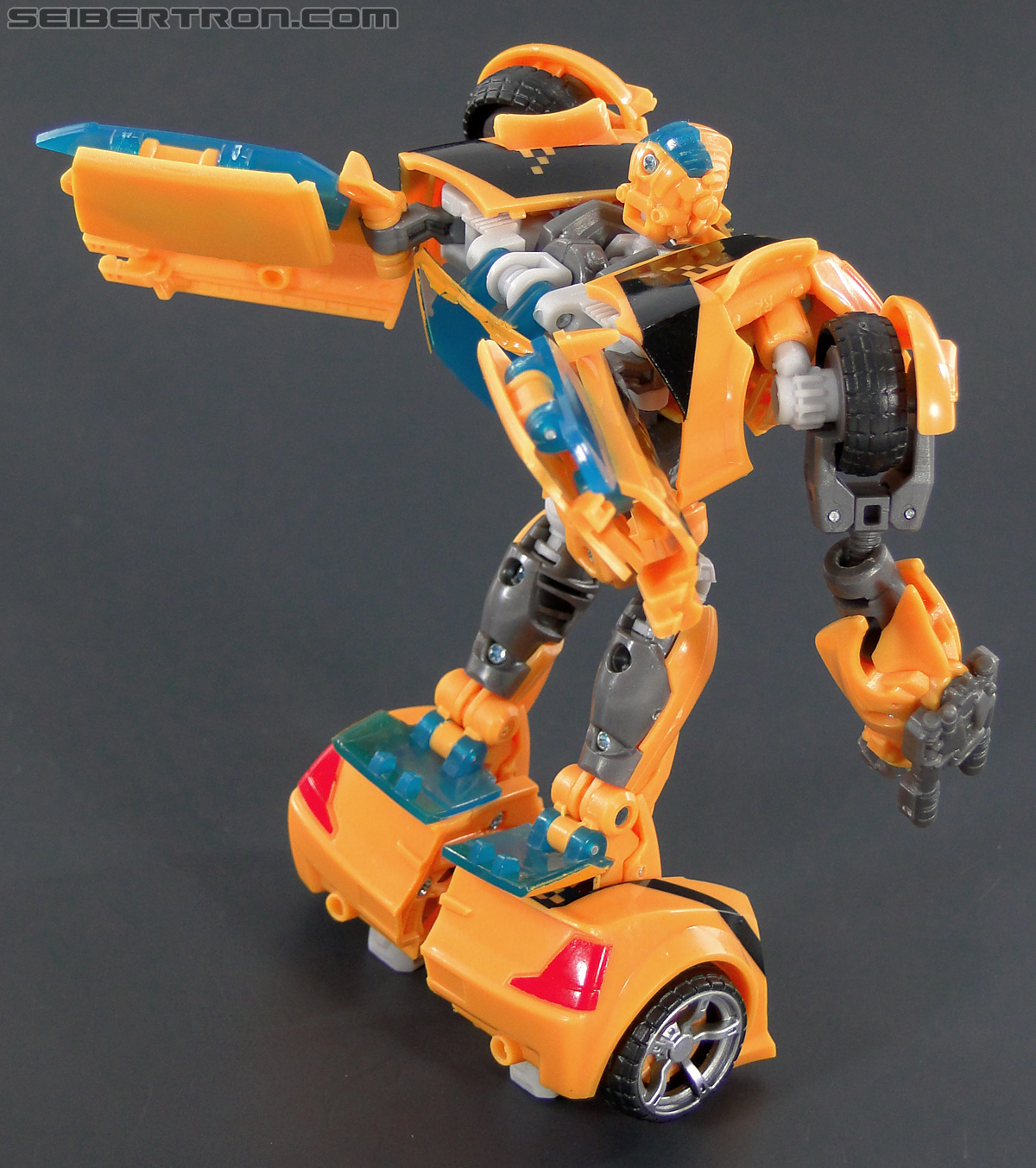 Transformers Prime: First Edition Bumblebee (NYCC) (Image #127 of 185)