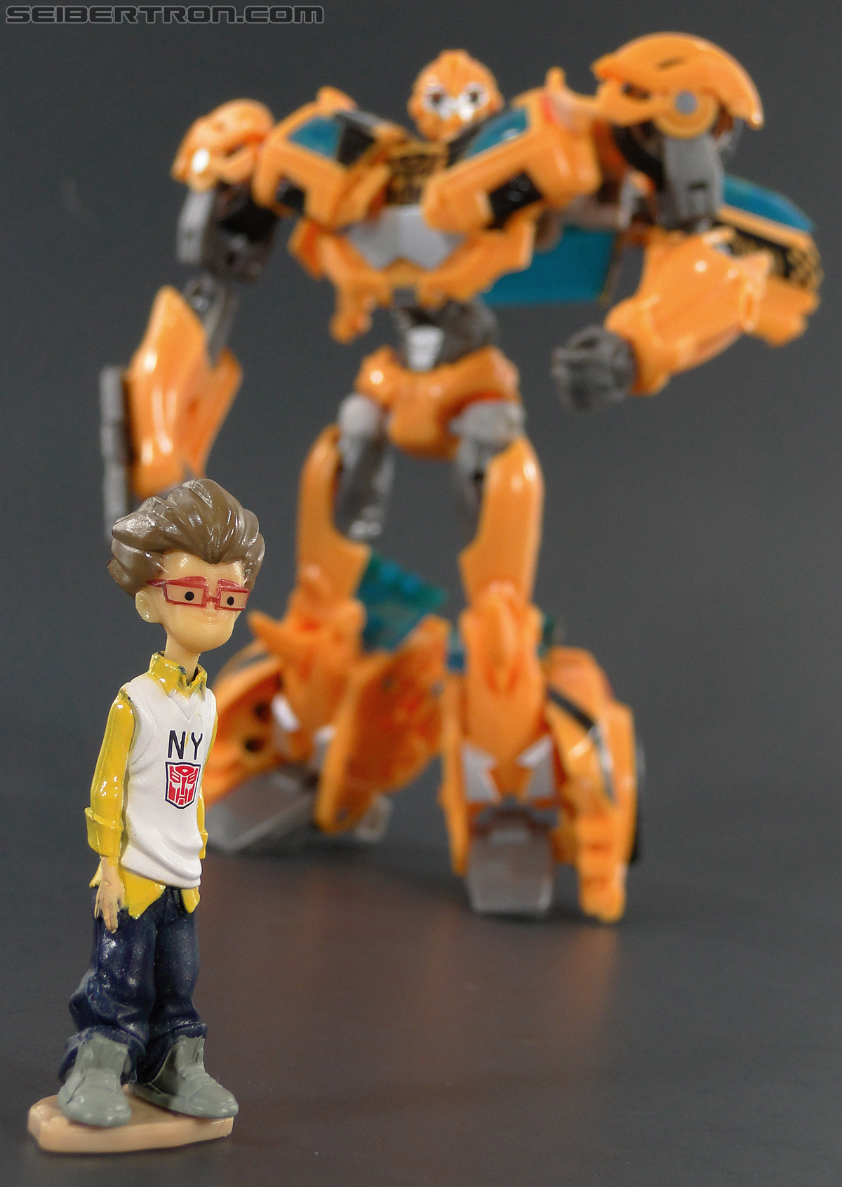 Transformers Prime: First Edition Bumblebee (NYCC) (Image #163 of 185)