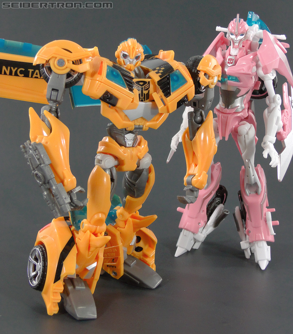 Transformers Prime: First Edition Bumblebee (NYCC) (Image #170 of 185)