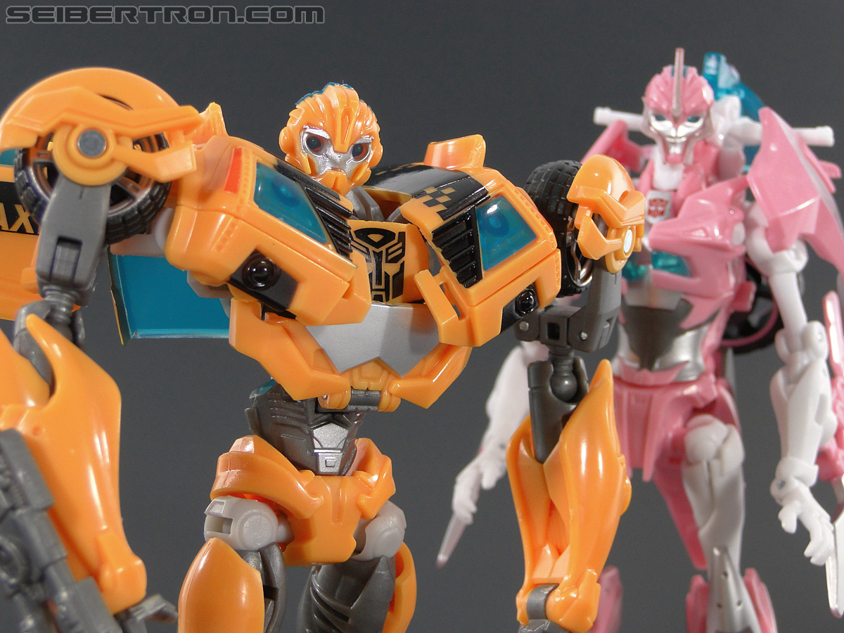 Transformers Prime: First Edition Bumblebee (NYCC) (Image #171 of 185)