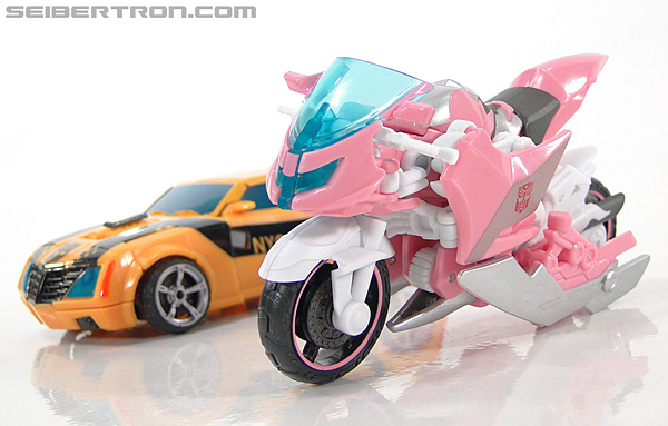 Transformers Prime: First Edition Arcee (NYCC) (Image #14 of 127)