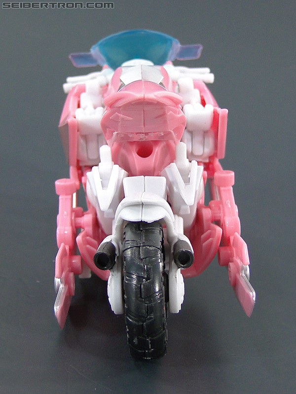 Transformers Prime: First Edition Arcee (NYCC) (Image #26 of 127)