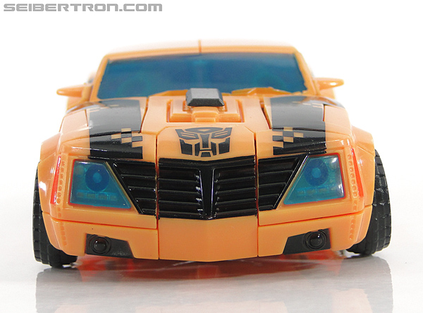 Transformers Prime: First Edition Bumblebee (NYCC) (Image #47 of 185)