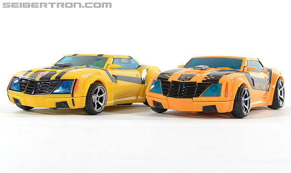 Transformers Prime: First Edition Bumblebee (NYCC) (Image #117 of 185)