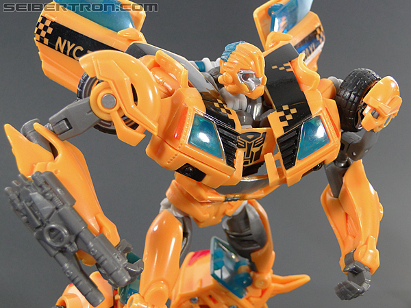 Transformers Prime: First Edition Bumblebee (NYCC) (Image #148 of 185)