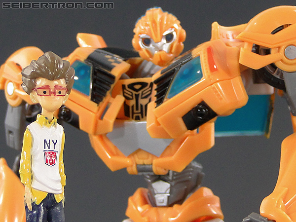 Transformers Prime: First Edition Bumblebee (NYCC) (Image #168 of 185)