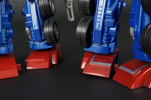 Transformers Prime: First Edition Optimus Prime (Image #112 of 135)