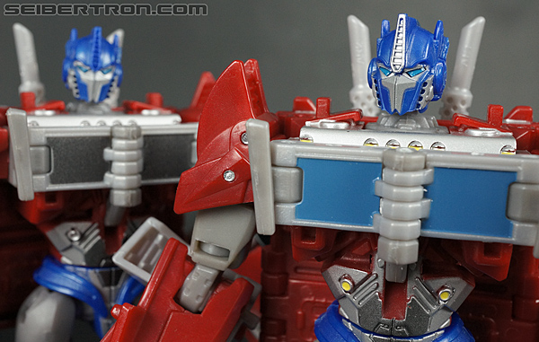 Transformers Prime: First Edition Optimus Prime (Image #113 of 135)