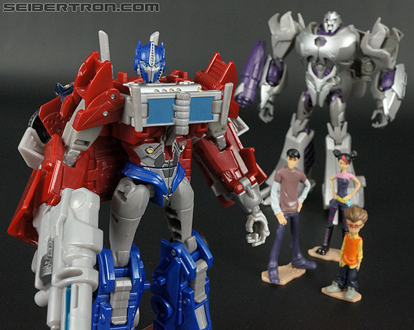 Transformers Prime: First Edition Optimus Prime (Image #124 of 135)