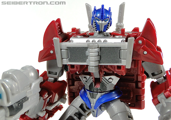 Transformers Prime: First Edition Optimus Prime (Image #110 of 170)