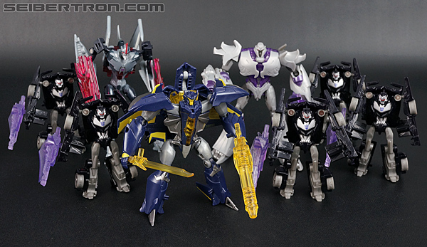 Transformers News: Top 5 Cyberverse Commander Class Figures