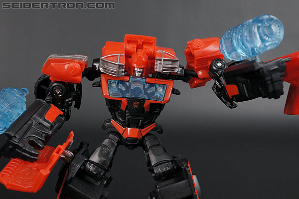 Transformers Prime: Cyberverse Ironhide (Image #91 of 131)