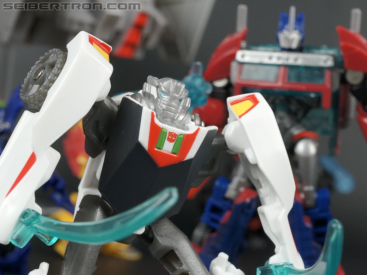 Transformers Prime: Cyberverse Wheeljack (Image #124 of 132)