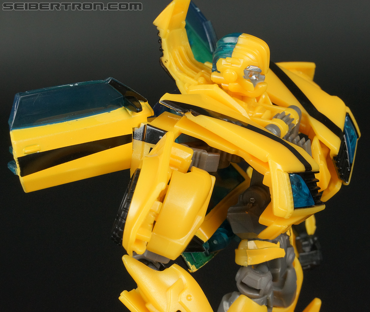 Transformers Prime: Robots In Disguise Bumblebee (Image #86 of 165)