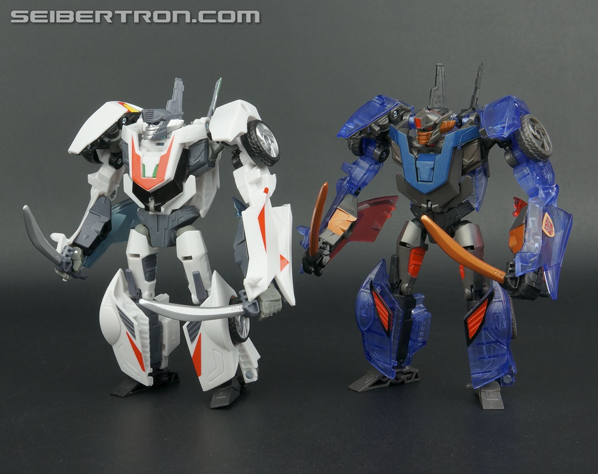 Transformers Prime: Robots In Disguise Dark Energon Wheeljack (Image #124 of 130)
