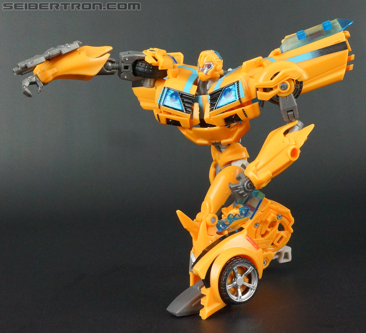 Transformers Prime: Robots In Disguise Bumblebee (Entertainment Pack) (Image #71 of 94)