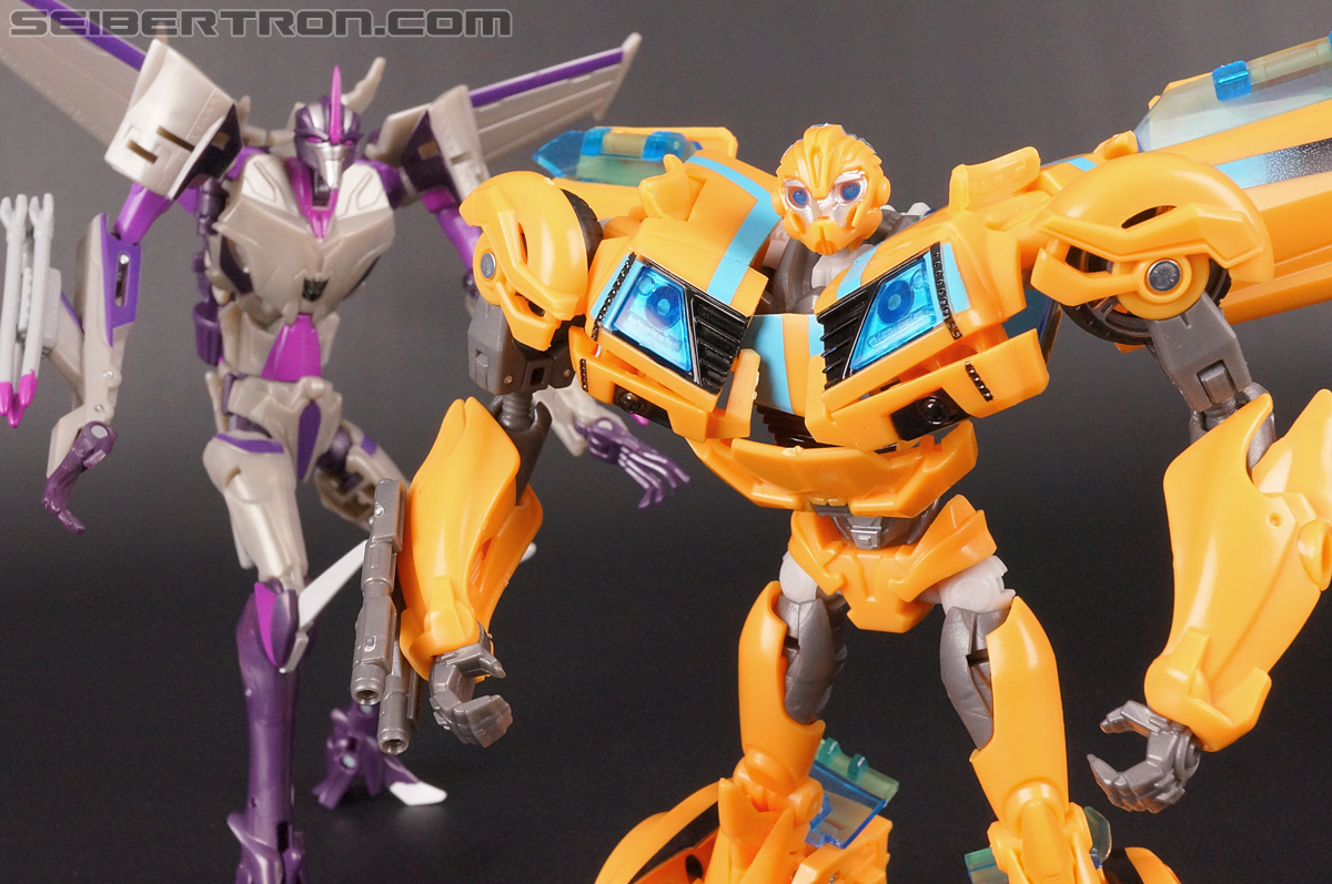 Transformers Prime: Robots In Disguise Bumblebee (Entertainment Pack) (Image #76 of 94)