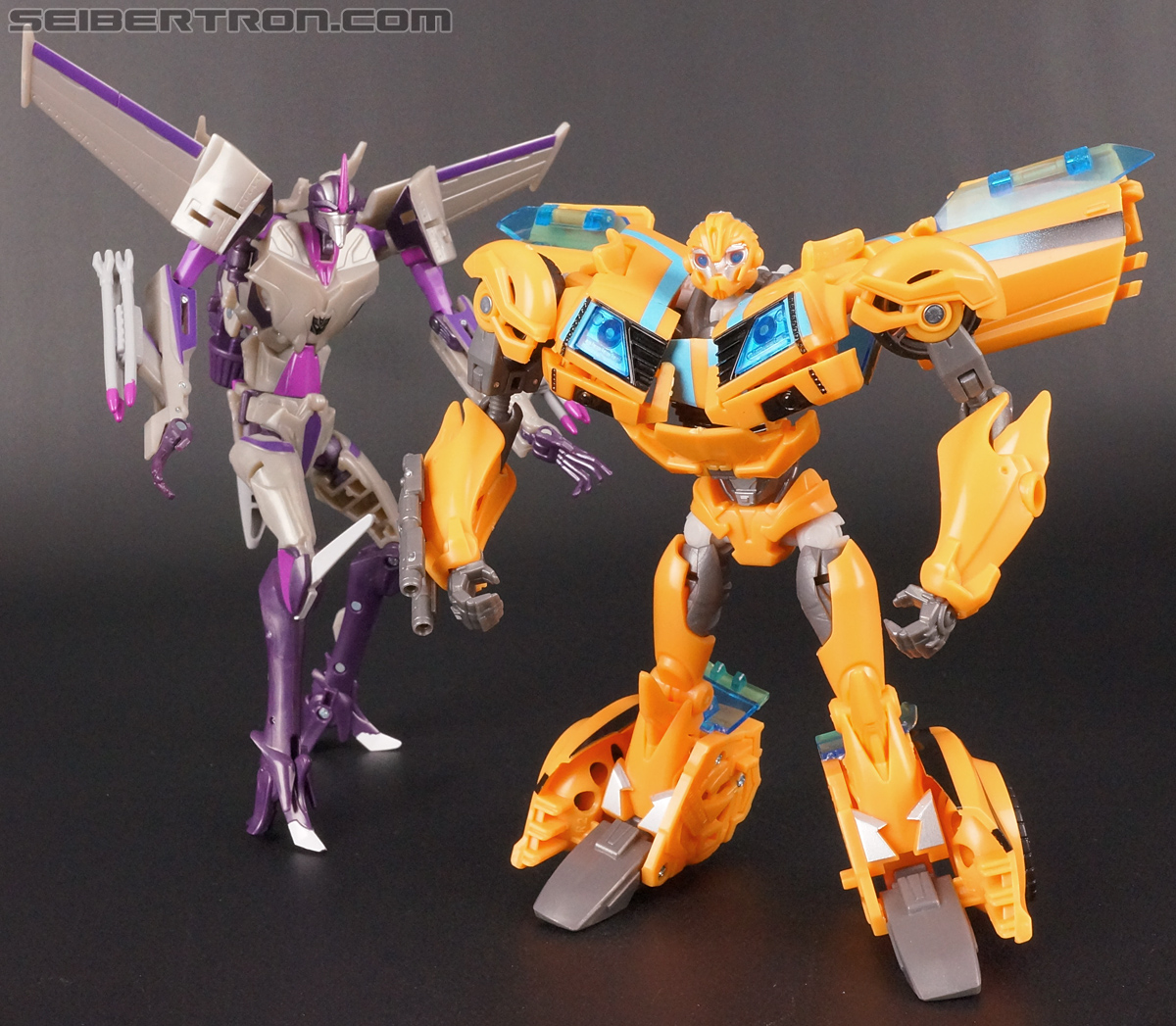 Transformers Prime: Robots In Disguise Bumblebee (Entertainment Pack) (Image #77 of 94)