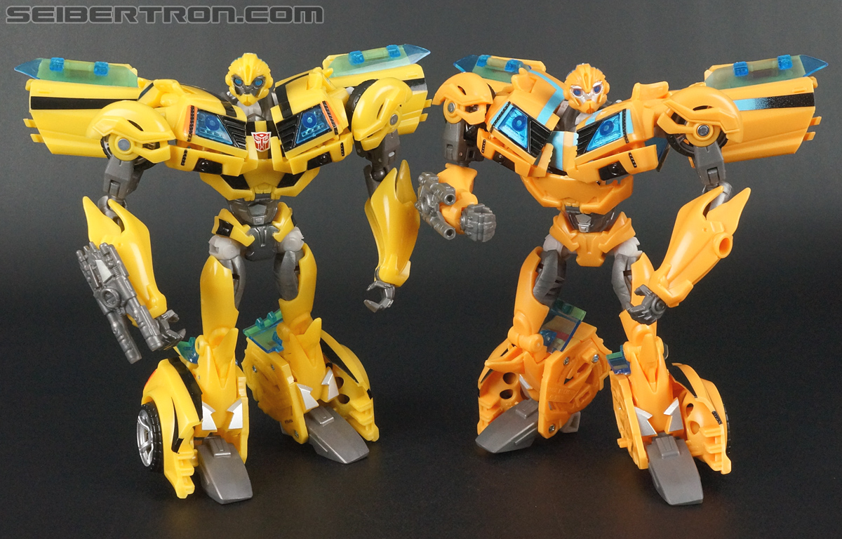Transformers Prime: Robots In Disguise Bumblebee (Entertainment Pack) (Image #84 of 94)