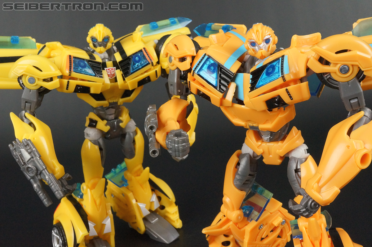 Transformers Prime: Robots In Disguise Bumblebee (Entertainment Pack) (Image #85 of 94)