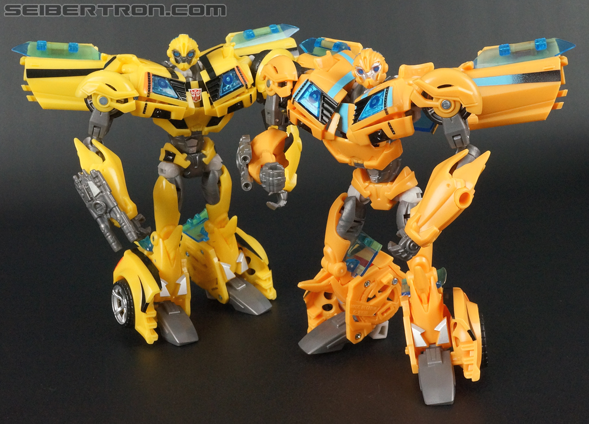 Transformers Prime: Robots In Disguise Bumblebee (Entertainment Pack) (Image #87 of 94)