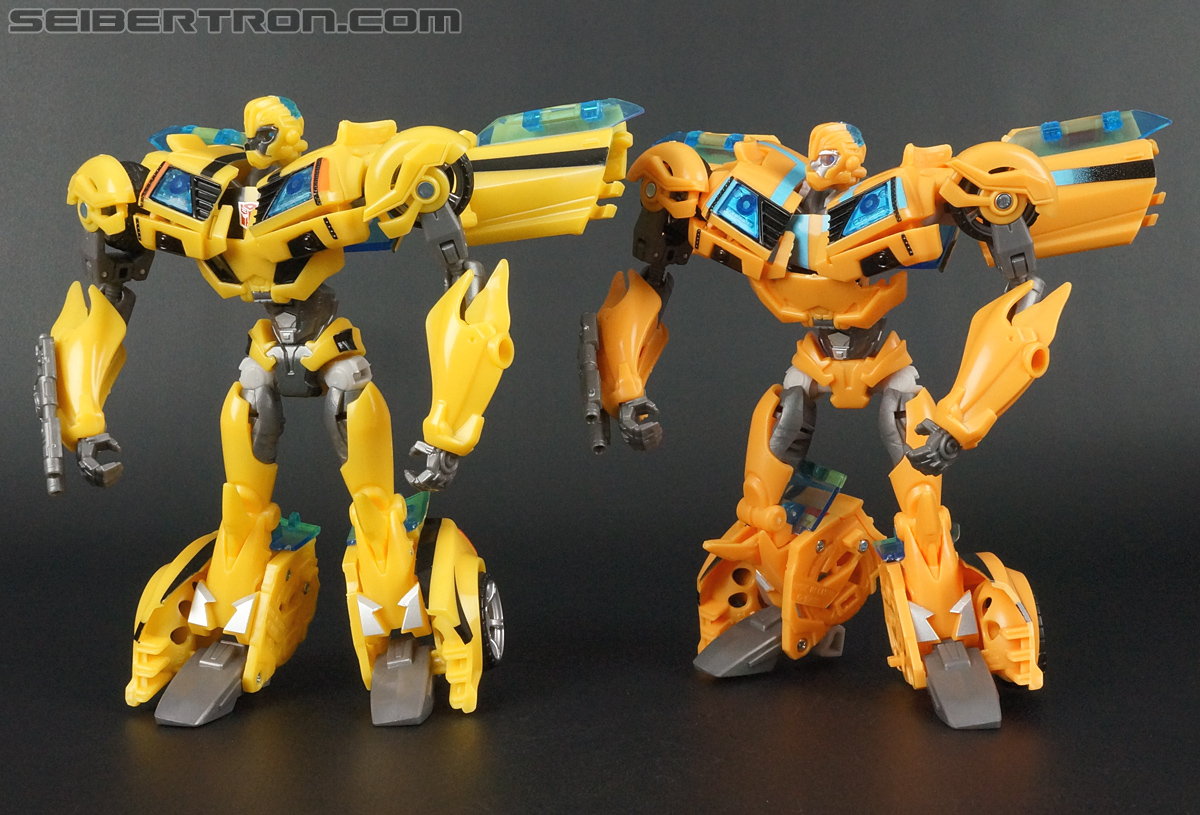 Transformers Prime: Robots In Disguise Bumblebee (Entertainment Pack) (Image #91 of 94)