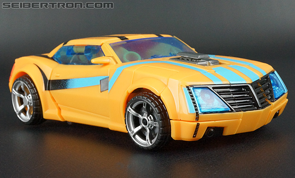 Transformers Prime: Robots In Disguise Bumblebee (Entertainment Pack) (Image #4 of 94)