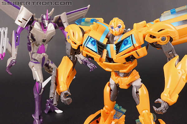 Transformers Prime: Robots In Disguise Bumblebee (Entertainment Pack) (Image #76 of 94)