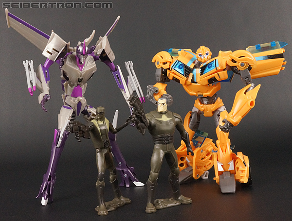 Transformers Prime: Robots In Disguise Bumblebee (Entertainment Pack) (Image #81 of 94)