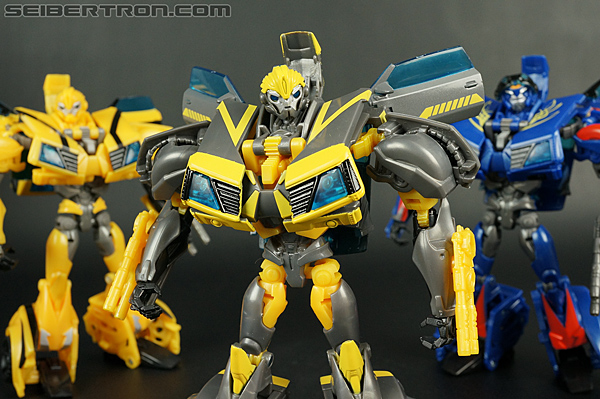 Transformers Prime: Robots In Disguise Shadow Strike Bumblebee Toy ...