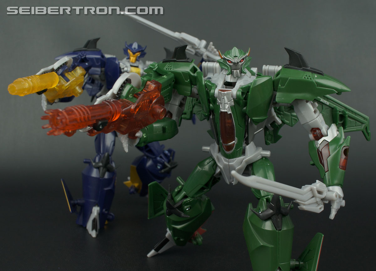 transformers prime toys skyquake