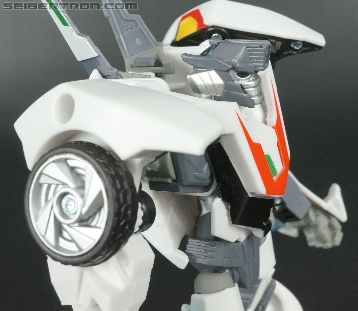 Transformers Prime: Robots In Disguise Wheeljack (Image #74 of 145)