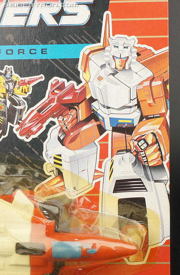 Transformers G1 1992 Rescue Force Jet Type (Image #4 of 91)
