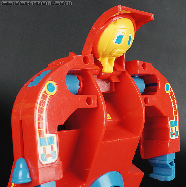 First Transformers Racer-Kun (Race Car) (Image #26 of 61)