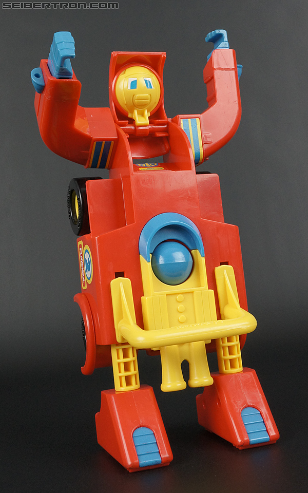 First Transformers Racer-Kun (Race Car) (Image #48 of 61)