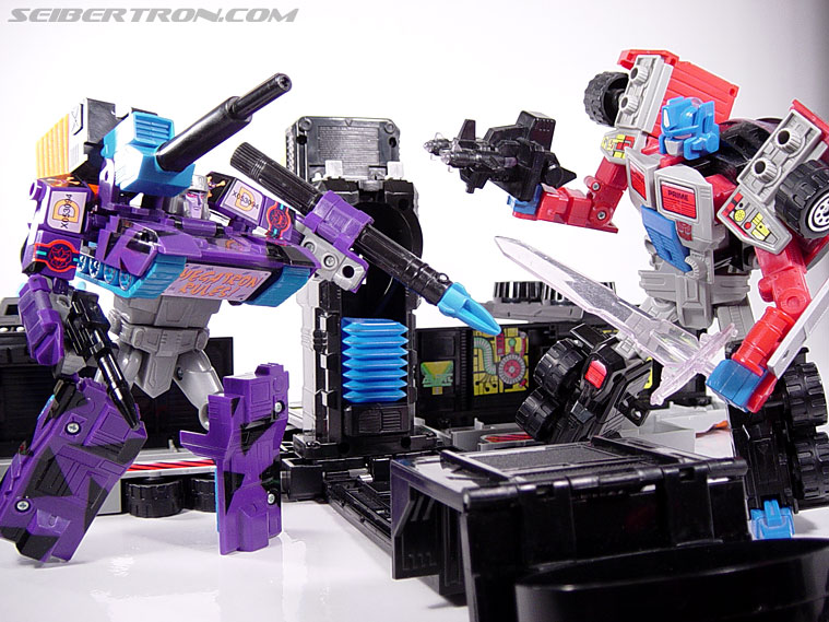 Transformers Generation 2 Laser Optimus Prime (Battle Convoy) (Image #78 of 123)