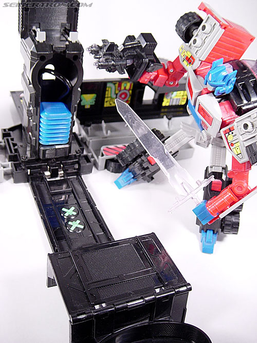 Transformers Generation 2 Laser Optimus Prime (Battle Convoy) (Image #75 of 123)