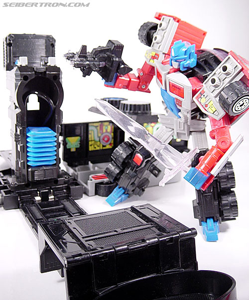Transformers Generation 2 Laser Optimus Prime (Battle Convoy) (Image #76 of 123)