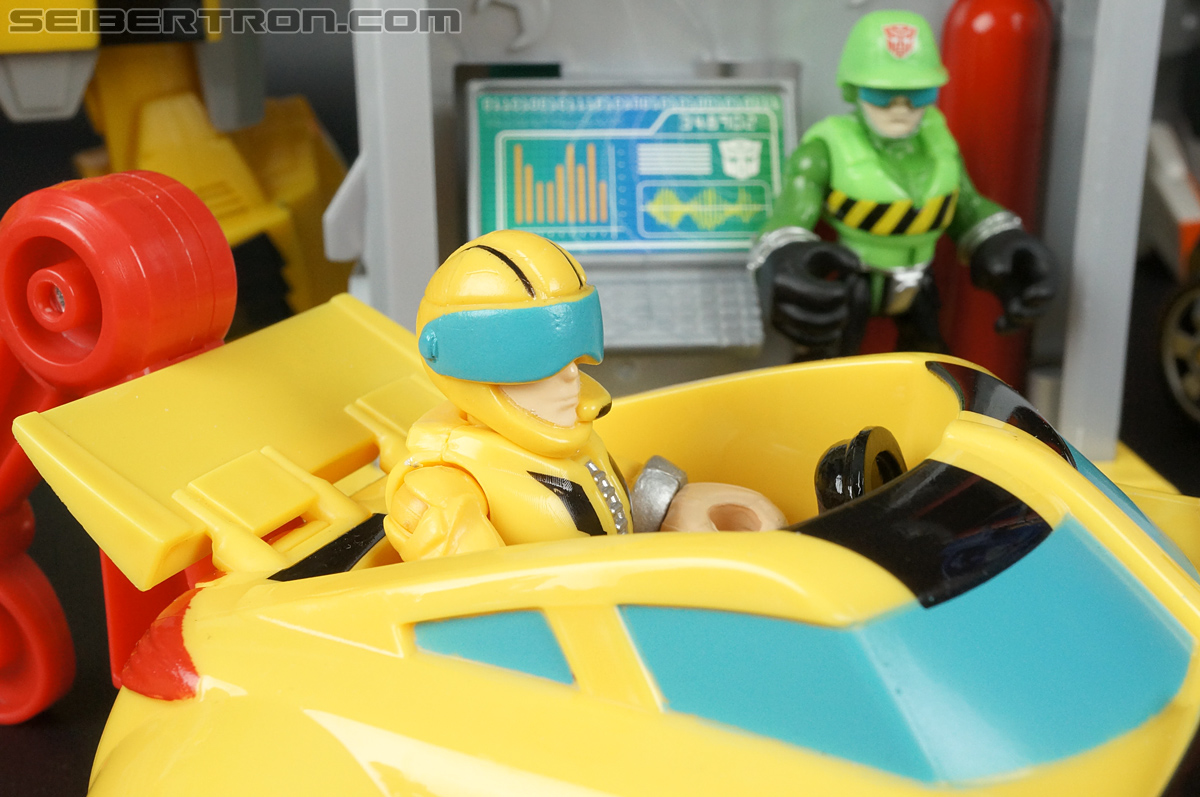 Transformers Rescue Bots Bumblebee Rescue Garage (Image #72 of 80)