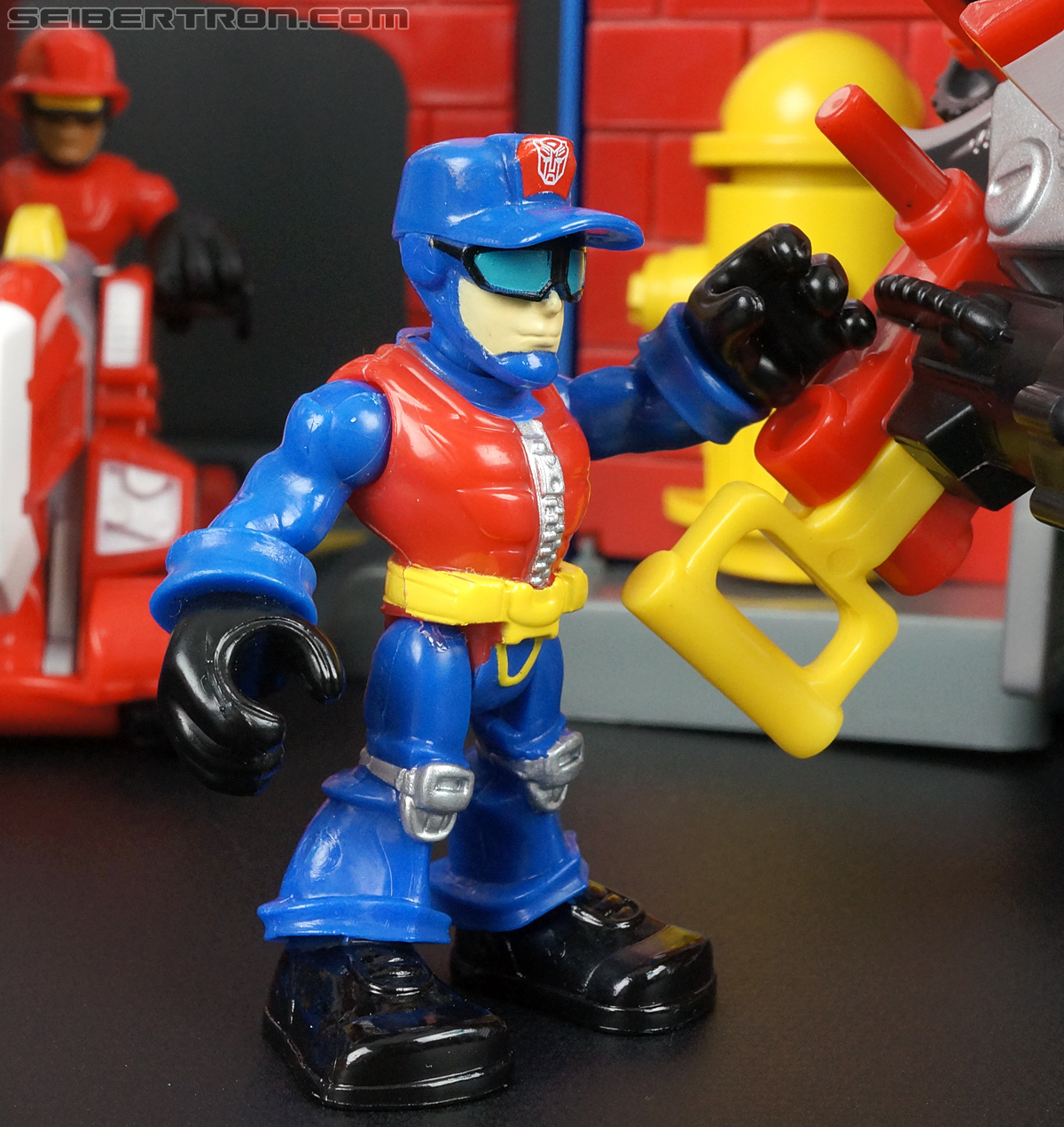 Transformers Rescue Bots Chief Charlie Burns &amp; Rescue Cutter (Image #77 of 79)