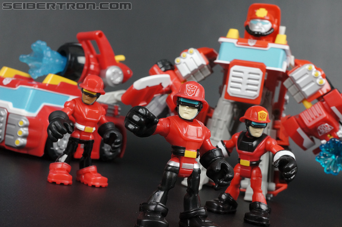 Transformers Rescue Bots Cody Burns &amp; Rescue Hose (Image #67 of 77)