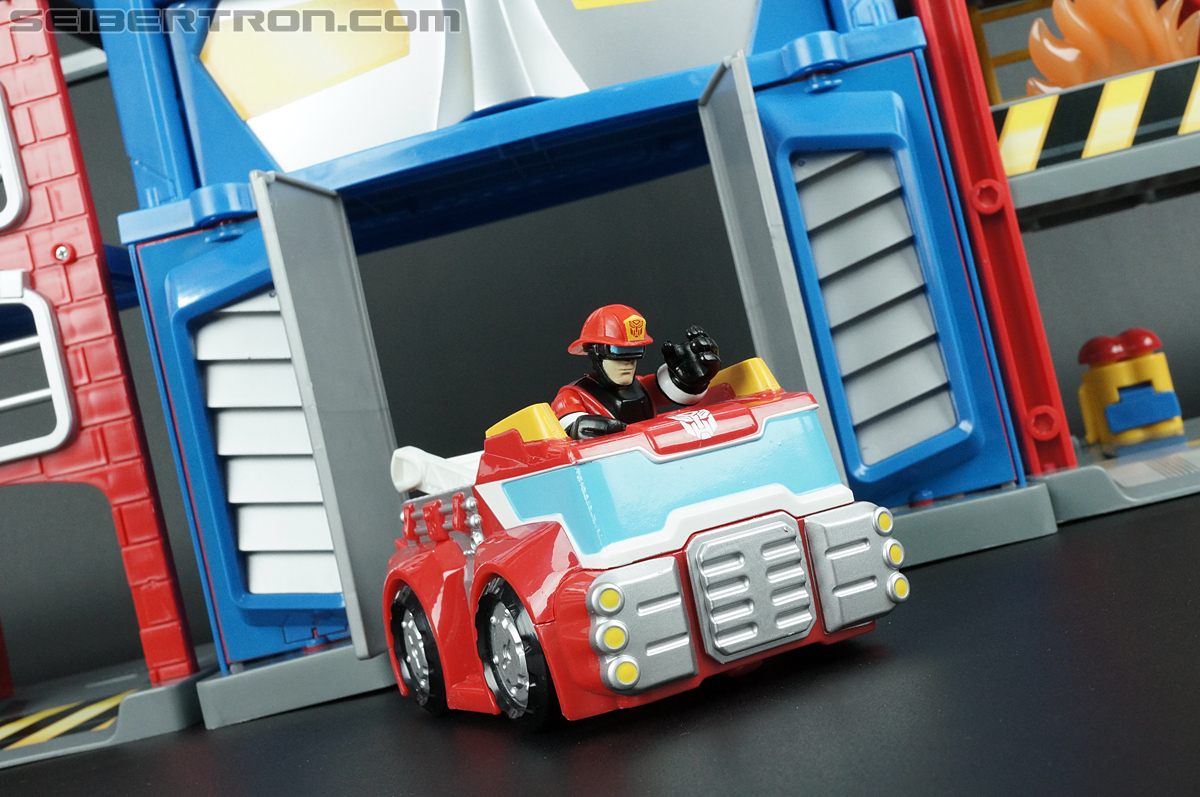 Transformers Rescue Bots Fire Station Prime (Image #74 of 136)