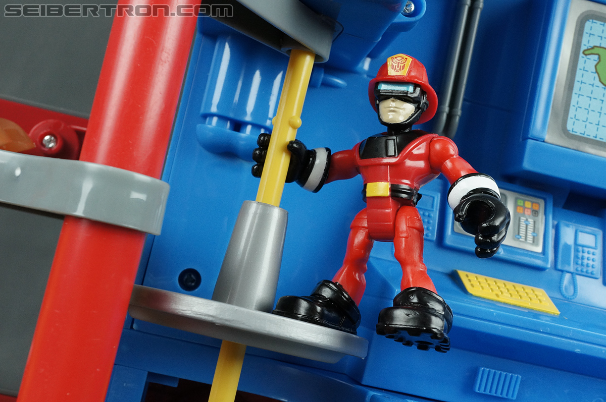 Transformers Rescue Bots Fire Station Prime (Image #81 of 136)