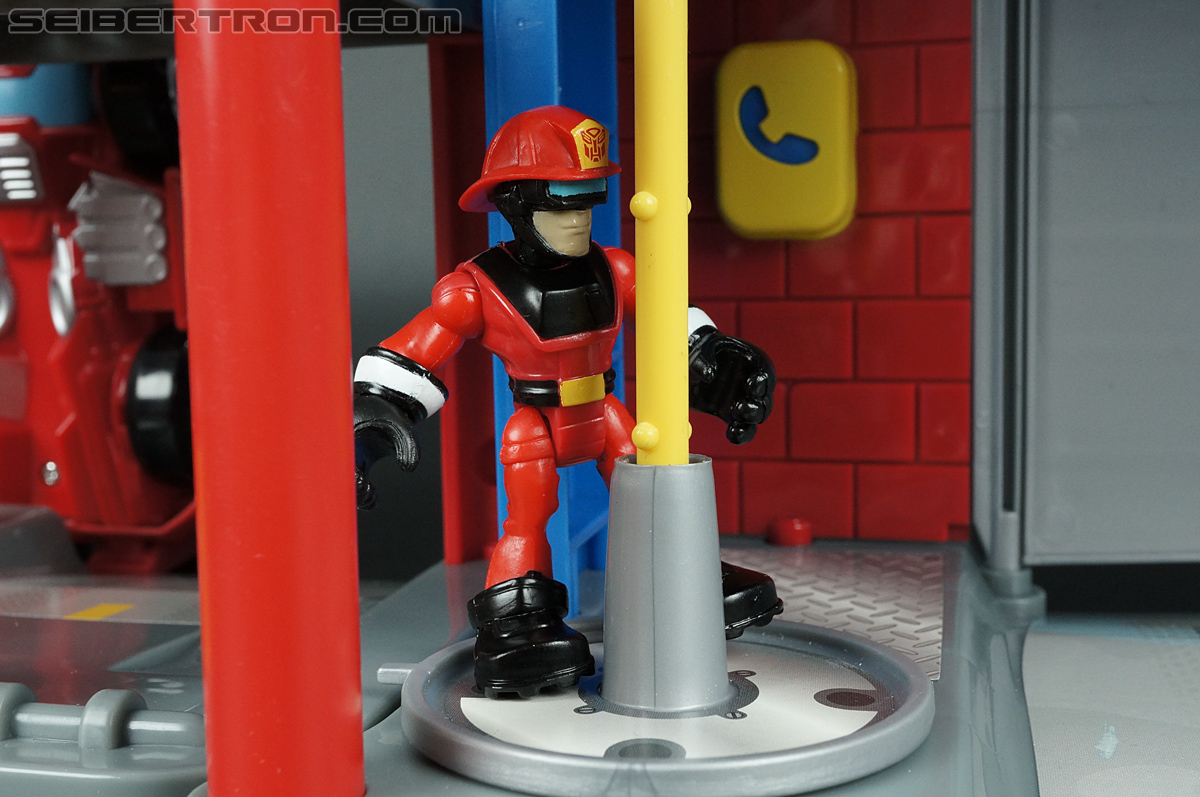 Transformers Rescue Bots Fire Station Prime (Image #83 of 136)