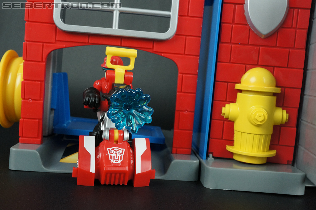 Transformers Rescue Bots Fire Station Prime (Image #91 of 136)