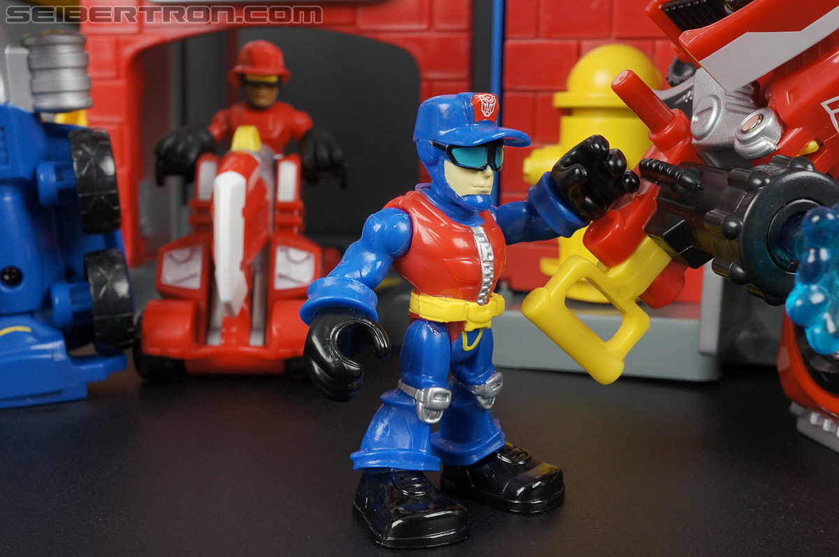 Transformers Rescue Bots Fire Station Prime (Image #114 of 136)